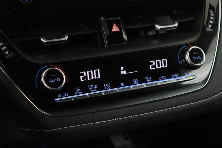 Toyota Corolla 1.8 Hybrid Style | Stoelverwarming | Head-Up | Adaptive cruise | Camera | Park Assist | Full LED | Keyless | Navigatie