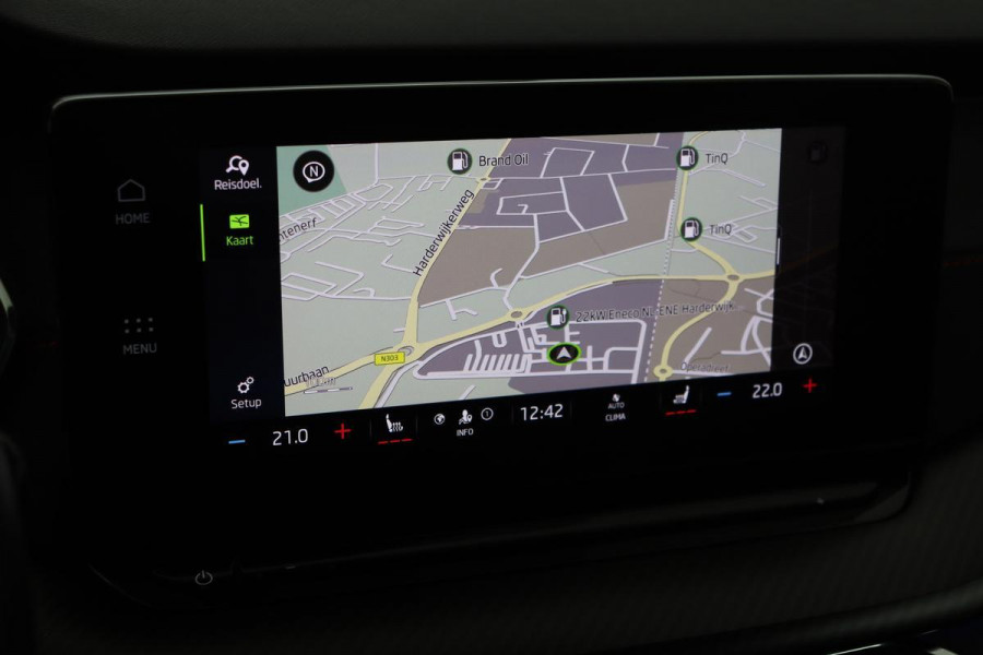 Škoda Octavia 1.4 TSI RS PHEV | Head-Up | Leder/Alcantara | Stoel & stuurverwarming | Carplay | Sfeerverlichting | Massage | Memory | Adaptive cruise