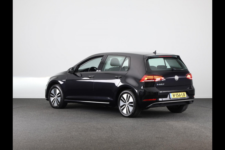 Volkswagen e-Golf E-DITION 136 PK Automaat | Navigatie | Warmtepomp | Parkeersensoren | Adaptieve cruise control | LED koplampen |