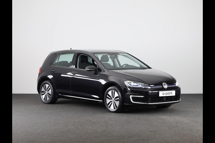 Volkswagen e-Golf E-DITION 136 PK Automaat | Navigatie | Warmtepomp | Parkeersensoren | Adaptieve cruise control | LED koplampen |