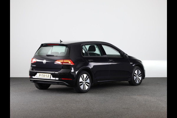 Volkswagen e-Golf E-DITION 136 PK Automaat | Navigatie | Warmtepomp | Parkeersensoren | Adaptieve cruise control | LED koplampen |