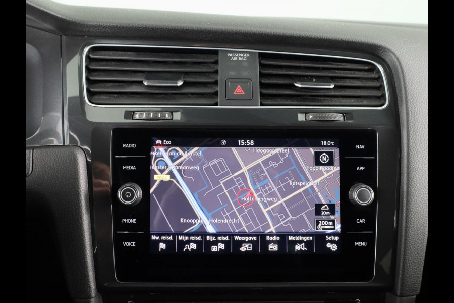 Volkswagen e-Golf E-DITION 136 PK Automaat | Navigatie | Warmtepomp | Parkeersensoren | Adaptieve cruise control | LED koplampen |