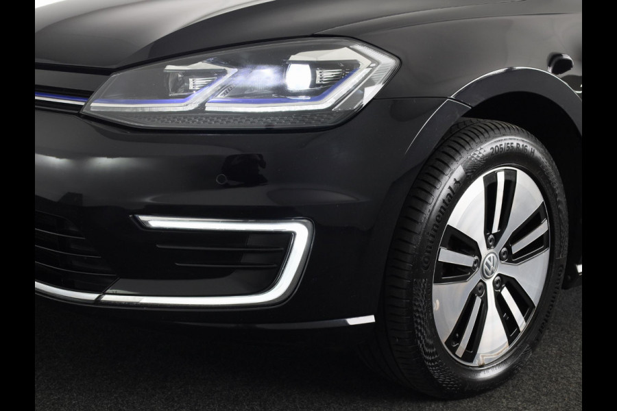 Volkswagen e-Golf E-DITION 136 PK Automaat | Navigatie | Warmtepomp | Parkeersensoren | Adaptieve cruise control | LED koplampen |