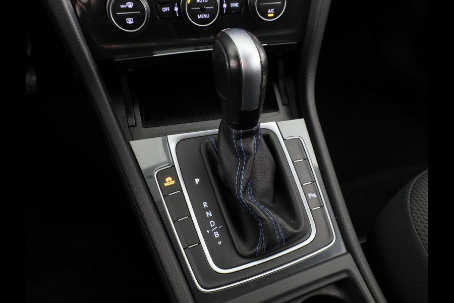 Volkswagen e-Golf E-DITION 136 PK Automaat | Navigatie | Warmtepomp | Parkeersensoren | Adaptieve cruise control | LED koplampen |
