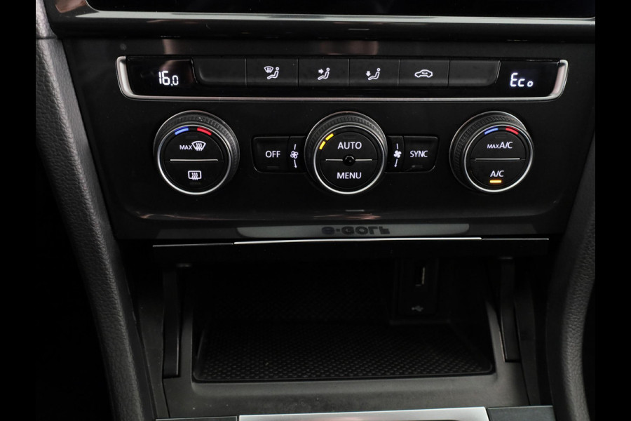 Volkswagen e-Golf E-DITION 136 PK Automaat | Navigatie | Warmtepomp | Parkeersensoren | Adaptieve cruise control | LED koplampen |