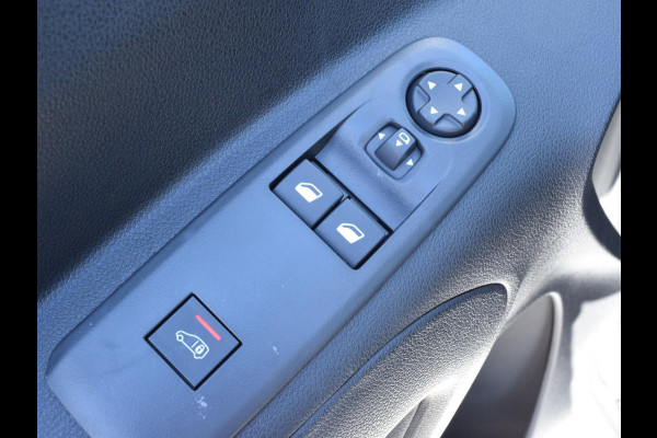 Peugeot e-Partner L1 136PK | 1,9% rente | camera | Climate control | Apple Carplay | rijklaarprijs