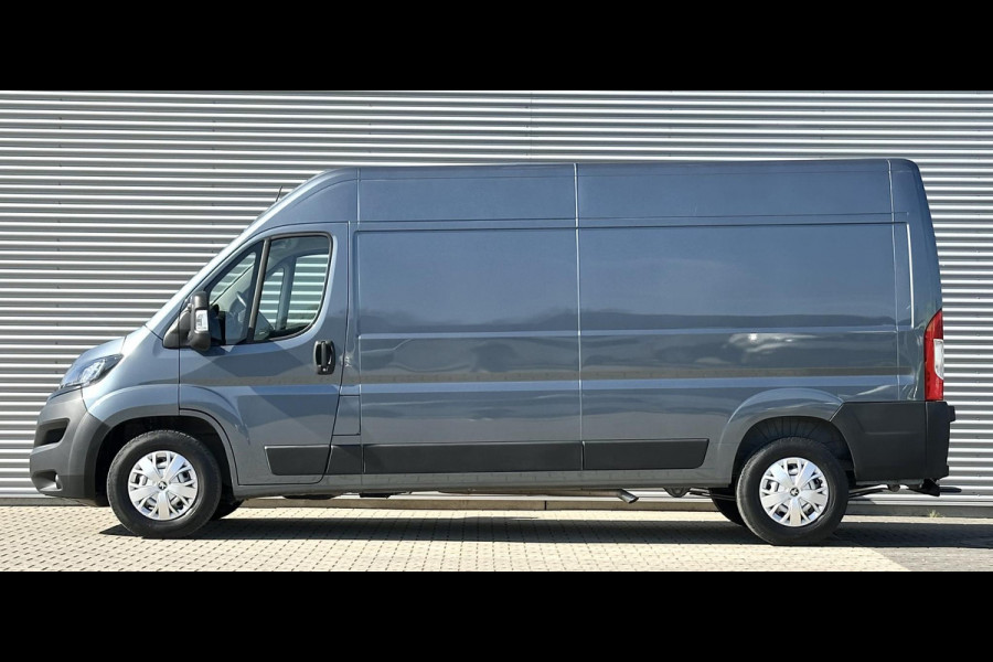 Peugeot Boxer L3H2 Metallic Blauw Airco Navi Trekhaak