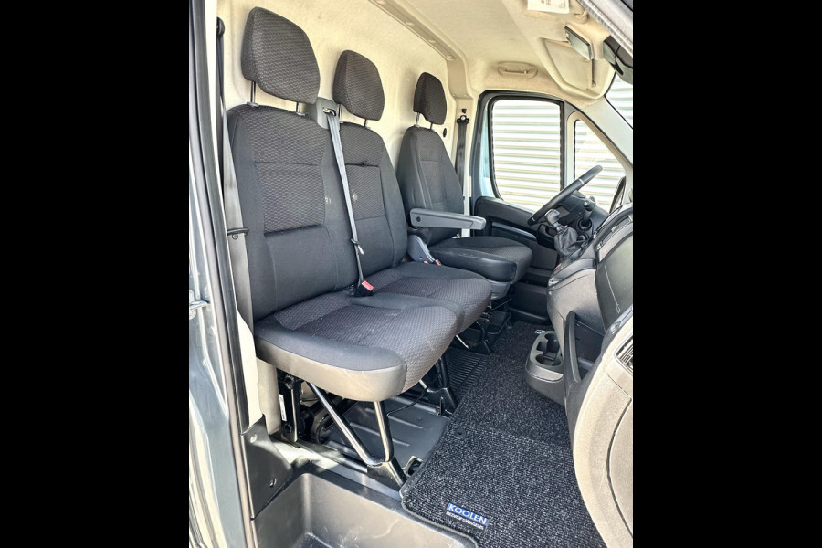Peugeot Boxer L3H2 Metallic Blauw Airco Navi Trekhaak