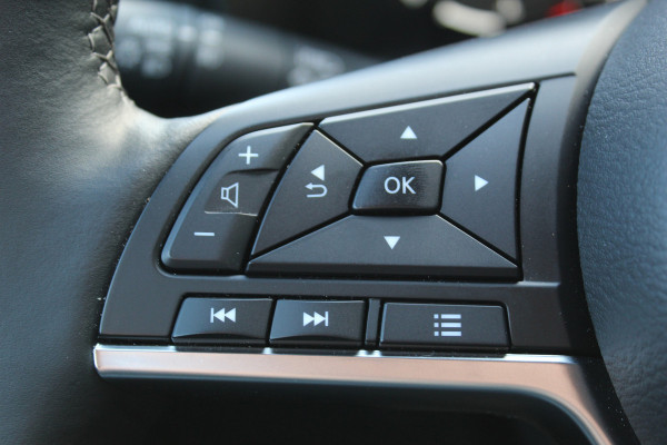 Nissan Juke 1.0 114 pk DIG-T N-Connecta Nieuwste Model Van 37250,- voor 24895,- Navigatie, Stoel verwarming, Cilmate control, Cruise Control, Lane Assist