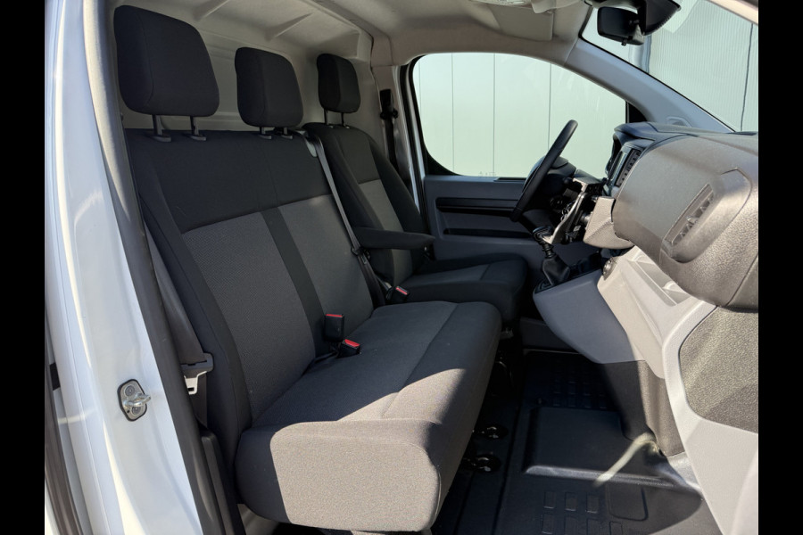 Toyota ProAce Worker 2.0 D-4D 145 PK / L2H1 / 1e EIG. / AIRCO / CRUISE / 3-ZITS / DAB / CARPLAY