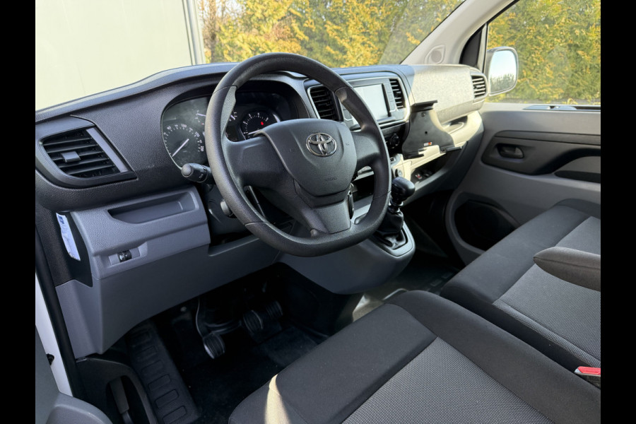 Toyota ProAce Worker 2.0 D-4D 145 PK / L2H1 / 1e EIG. / AIRCO / CRUISE / 3-ZITS / DAB / CARPLAY