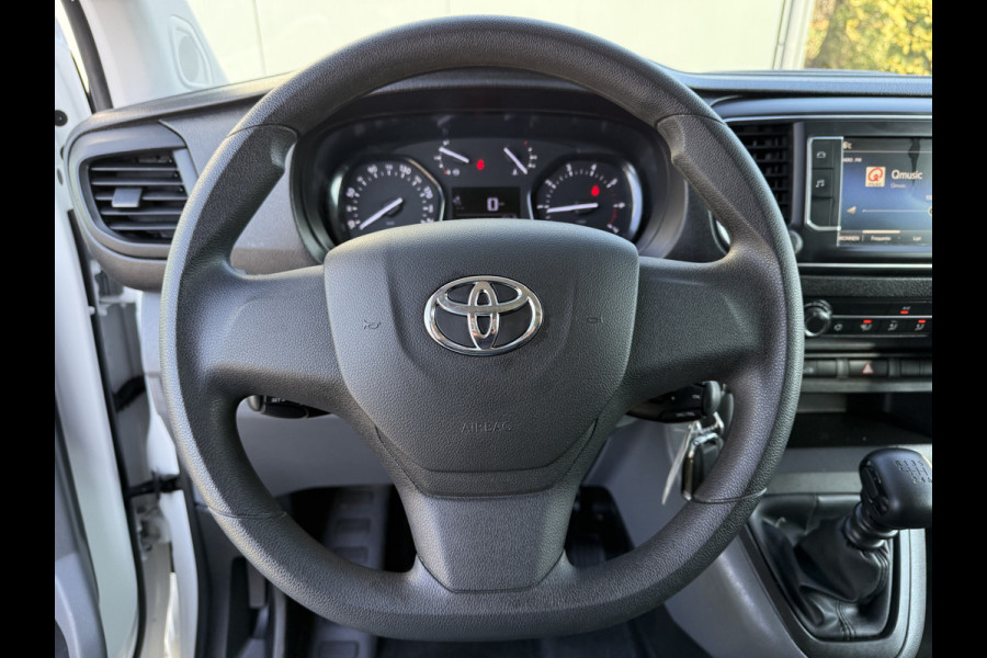Toyota ProAce Worker 2.0 D-4D 145 PK / L2H1 / 1e EIG. / AIRCO / CRUISE / 3-ZITS / DAB / CARPLAY