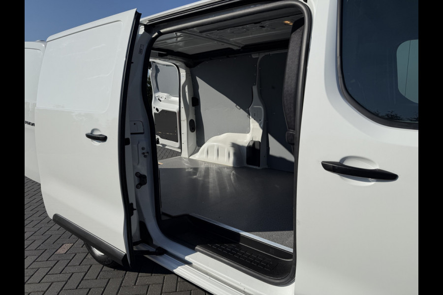 Toyota ProAce Worker 2.0 D-4D 145 PK / L2H1 / 1e EIG. / AIRCO / CRUISE / 3-ZITS / DAB / CARPLAY