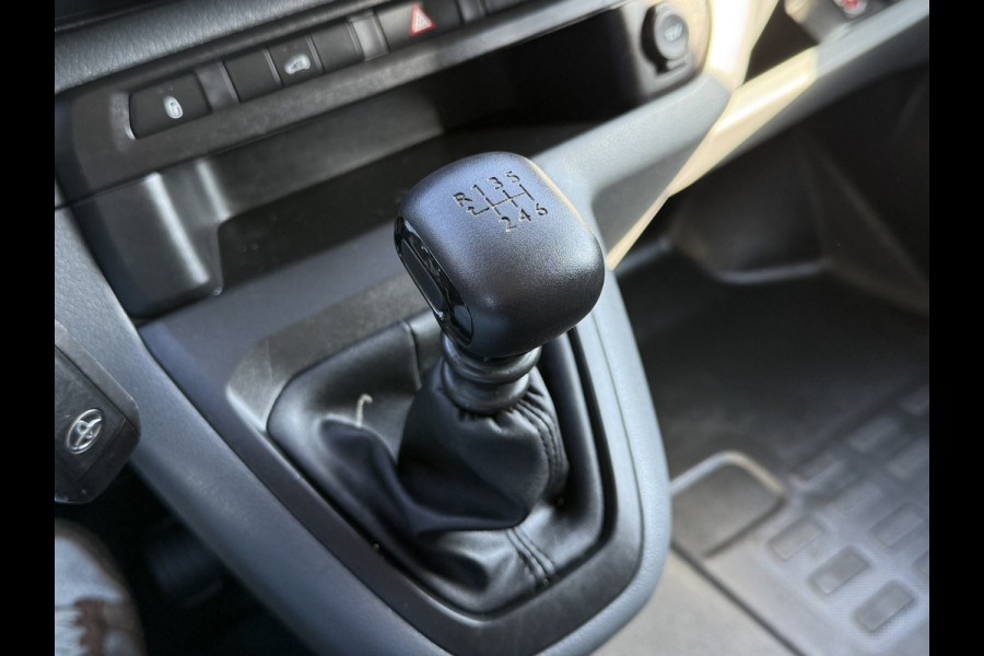 Toyota ProAce Worker 2.0 D-4D 145 PK / L2H1 / 1e EIG. / AIRCO / CRUISE / 3-ZITS / DAB / CARPLAY
