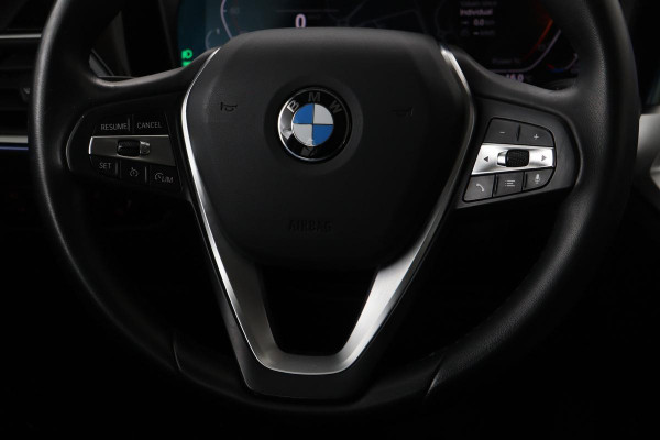 BMW 3-serie 318d Executive Edition | Sport Line | Half leder | Stoelverwarming | Carplay | Full LED | Navigatie | Sportstoelen | DAB+