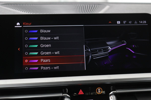 BMW 3-serie 318d Executive Edition | Sport Line | Half leder | Stoelverwarming | Carplay | Full LED | Navigatie | Sportstoelen | DAB+