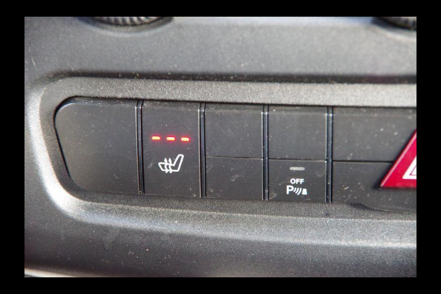 Mercedes-Benz Sprinter 319 3.0 CDI V6 AUT. XENON, TREKHAAK, CAMERA, NAVI, CRUISE, AIRCO, STANDKACHEL, STOELVERWARMING, PARKEERSENSOREN