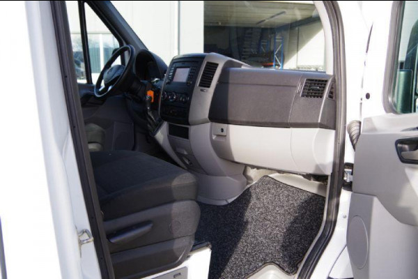 Mercedes-Benz Sprinter 319 3.0 CDI V6 AUT. XENON, TREKHAAK, CAMERA, NAVI, CRUISE, AIRCO, STANDKACHEL, STOELVERWARMING, PARKEERSENSOREN