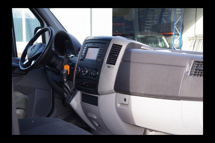 Mercedes-Benz Sprinter 319 3.0 CDI V6 AUT. XENON, TREKHAAK, CAMERA, NAVI, CRUISE, AIRCO, STANDKACHEL, STOELVERWARMING, PARKEERSENSOREN