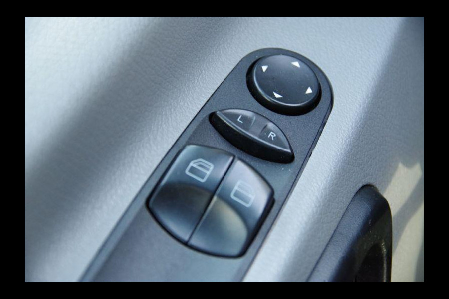 Mercedes-Benz Sprinter 319 3.0 CDI V6 AUT. XENON, TREKHAAK, CAMERA, NAVI, CRUISE, AIRCO, STANDKACHEL, STOELVERWARMING, PARKEERSENSOREN