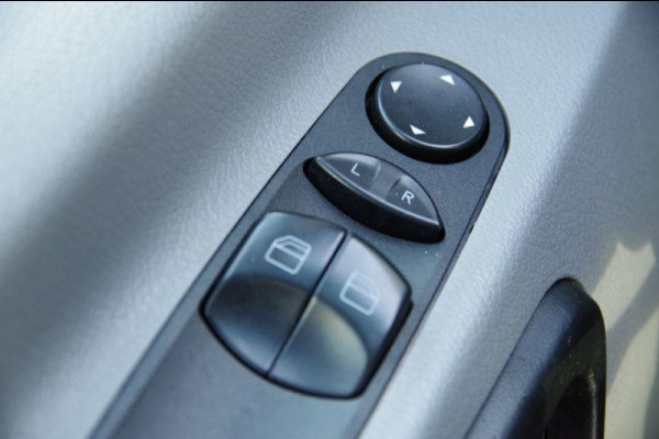 Mercedes-Benz Sprinter 319 3.0 CDI V6 AUT. XENON, TREKHAAK, CAMERA, NAVI, CRUISE, AIRCO, STANDKACHEL, STOELVERWARMING, PARKEERSENSOREN