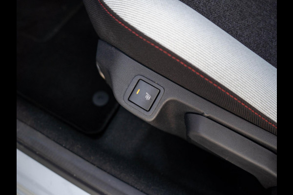 Citroën C1 1.0 VTi Millenium / Stoelverwarming / CarPlay / Camera / DAB / Speedlimiter