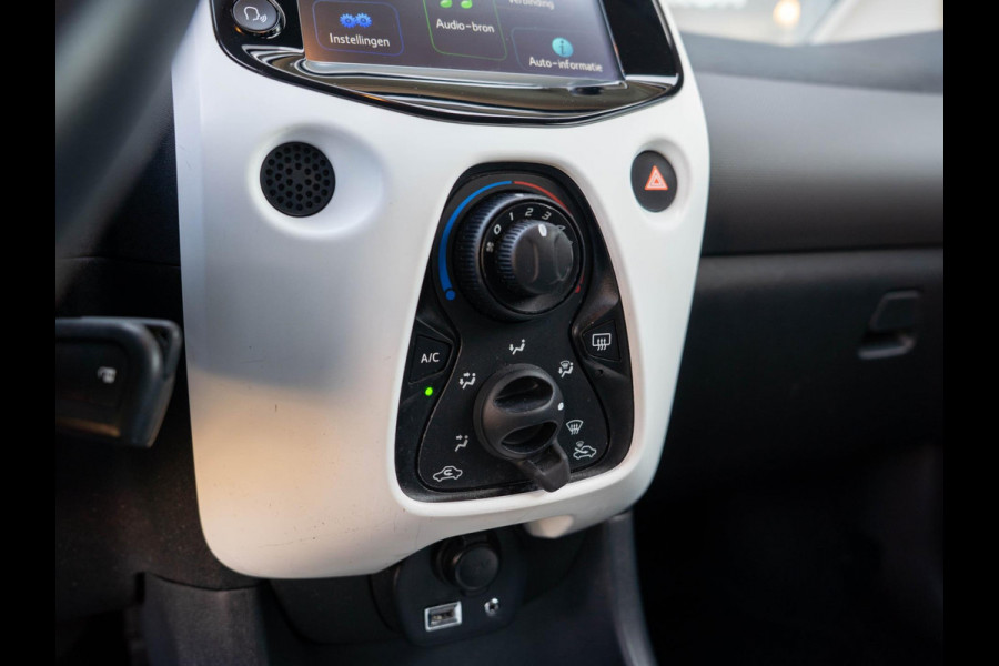 Citroën C1 1.0 VTi Millenium / Stoelverwarming / CarPlay / Camera / DAB / Speedlimiter