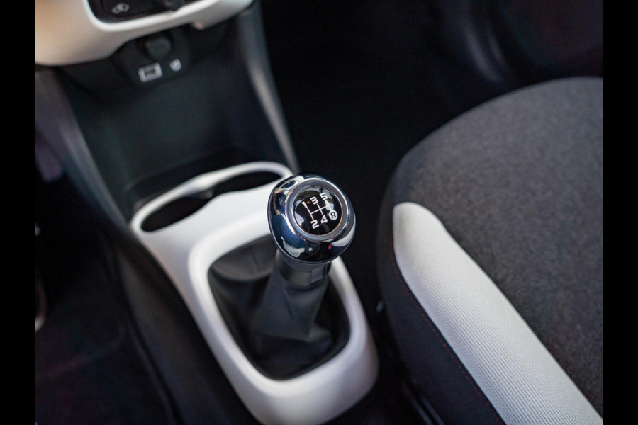 Citroën C1 1.0 VTi Millenium / Stoelverwarming / CarPlay / Camera / DAB / Speedlimiter