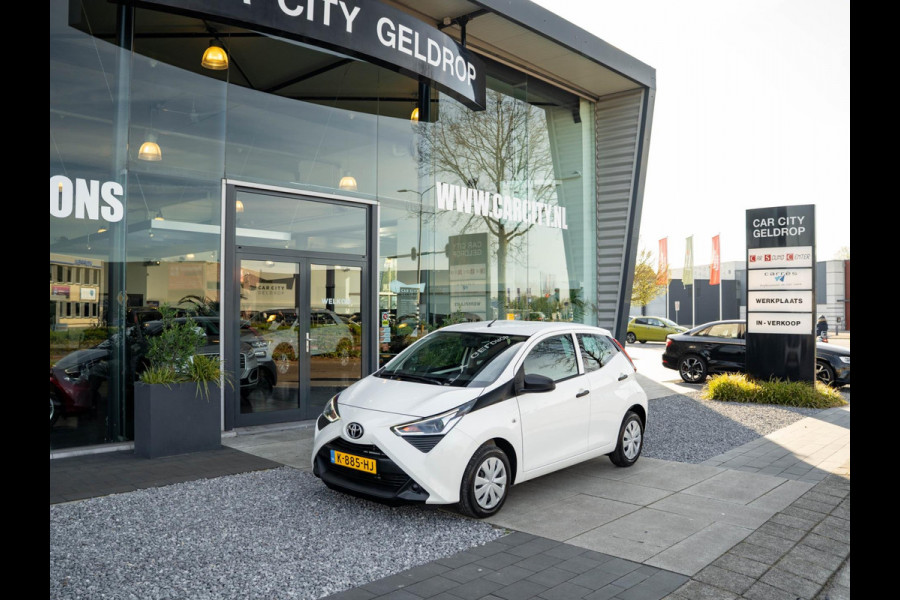 Toyota Aygo 1.0 VVT-i x-fun / Bluetooth / Speedlimiter / Airconditioning / LED