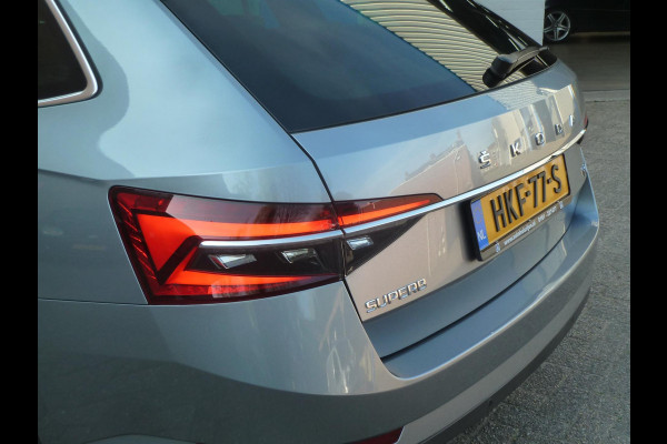 Škoda Superb Combi 1.4 TSI iV Laurin & Klement|Panodak|Leder|Memory|Matrix-LED|Virtual-Cockpit|Stoel/Stuurverwarming|Trekhaak