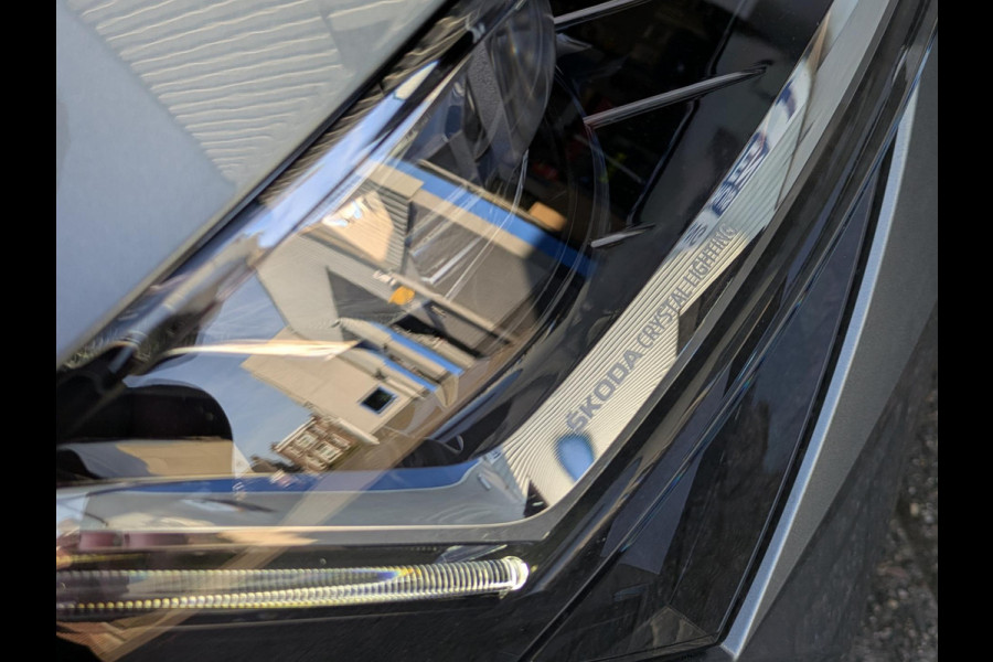 Škoda Superb Combi 1.4 TSI iV Laurin & Klement|Panodak|Leder|Memory|Matrix-LED|Virtual-Cockpit|Stoel/Stuurverwarming|Trekhaak