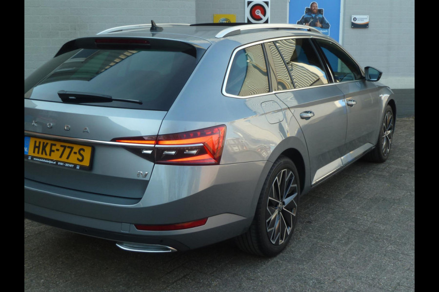 Škoda Superb Combi 1.4 TSI iV Laurin & Klement|Panodak|Leder|Memory|Matrix-LED|Virtual-Cockpit|Stoel/Stuurverwarming|Trekhaak