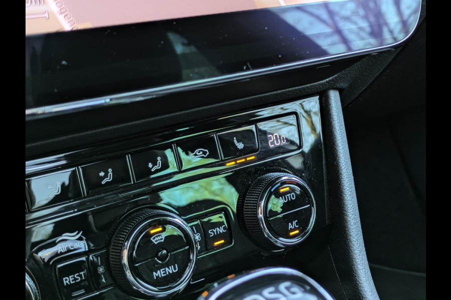 Škoda Superb Combi 1.4 TSI iV Laurin & Klement|Panodak|Leder|Memory|Matrix-LED|Virtual-Cockpit|Stoel/Stuurverwarming|Trekhaak
