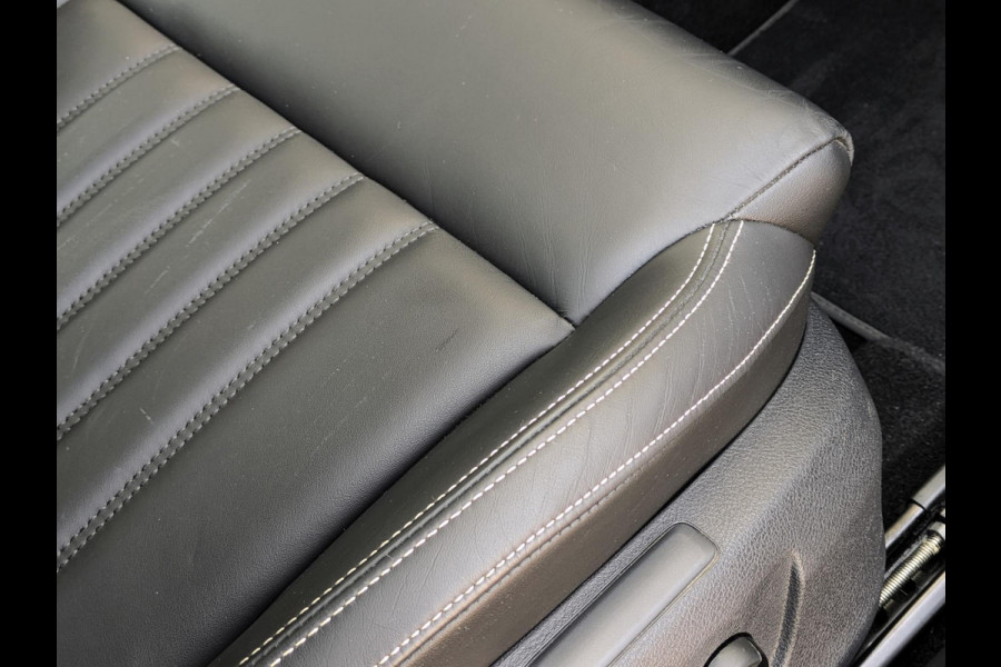 Škoda Superb Combi 1.4 TSI iV Laurin & Klement|Panodak|Leder|Memory|Matrix-LED|Virtual-Cockpit|Stoel/Stuurverwarming|Trekhaak