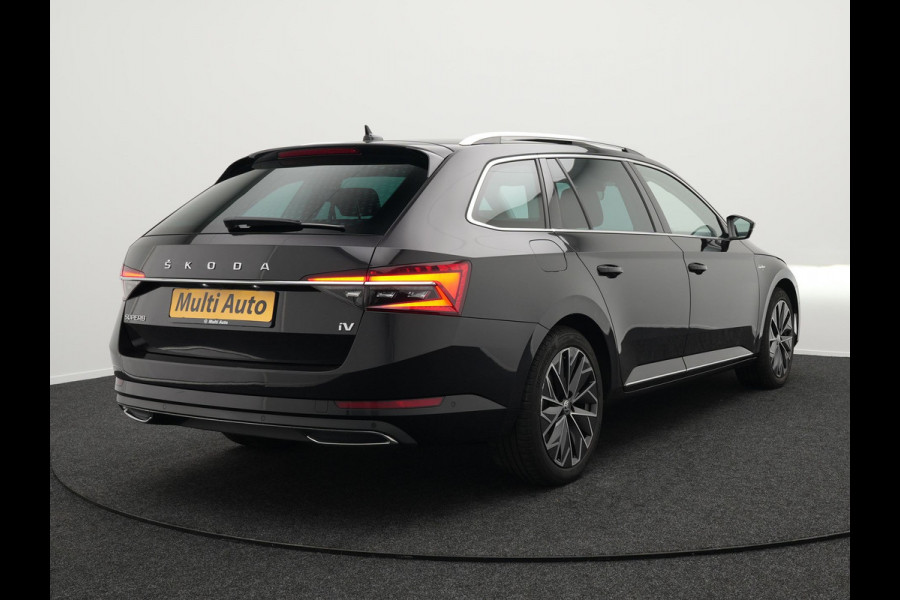 Škoda Superb Combi 1.4 TSI iV Laurin & Klement Plug in Hybrid 218pk PHEV | Carplay | Lederen Sportstoelen Memory | Adaptive Cruise | Sfeerverlichting | Camera | Carplay | Crystal LED | Virtual | Canton Audio | DAB |