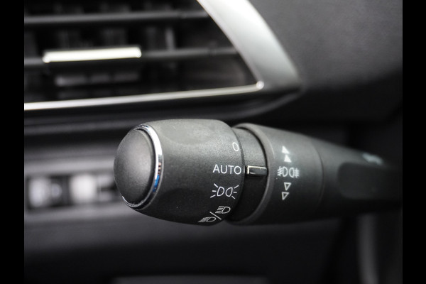 Peugeot 3008 T131pk Navi Apple Carplay Android 19" MirrorScreen Ecc Keyless PDC Priv.Glass Alu Dakrails DAB+ Verk.Bord-herkenning El.inkl.Spi Privacy Glas Bluetooth Connected Regensensor Rijstrooksensor Verkeersbord detectie Orig. NLse auto B-label EURO6