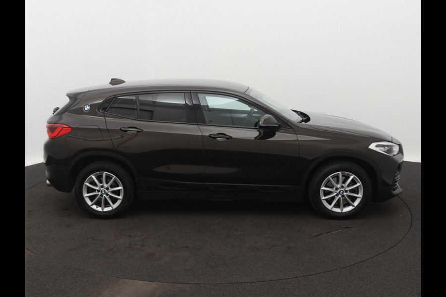 BMW X2 sDrive20i High Executive Edition NAVI LED CRUISE SPORT-INTERIEUR