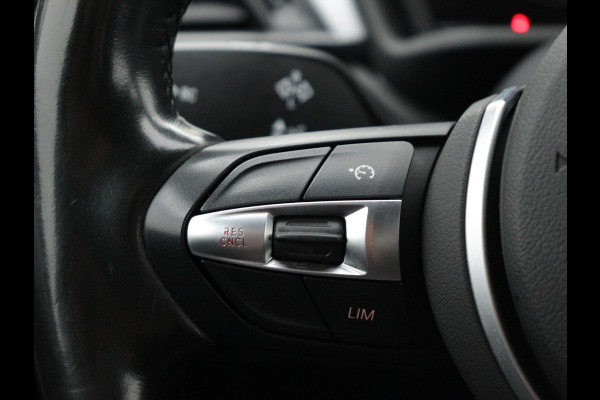BMW X2 sDrive20i High Executive Edition NAVI LED CRUISE SPORT-INTERIEUR
