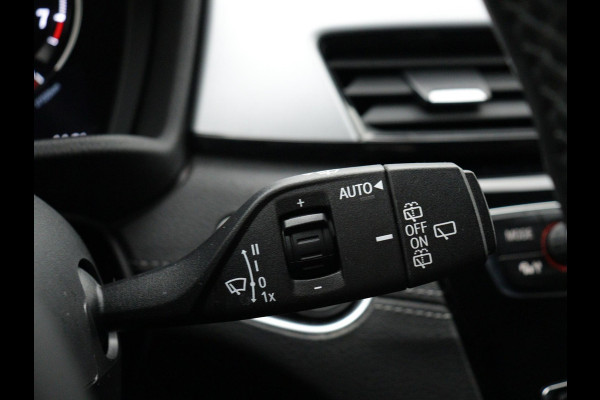 BMW X2 sDrive20i High Executive Edition NAVI LED CRUISE SPORT-INTERIEUR