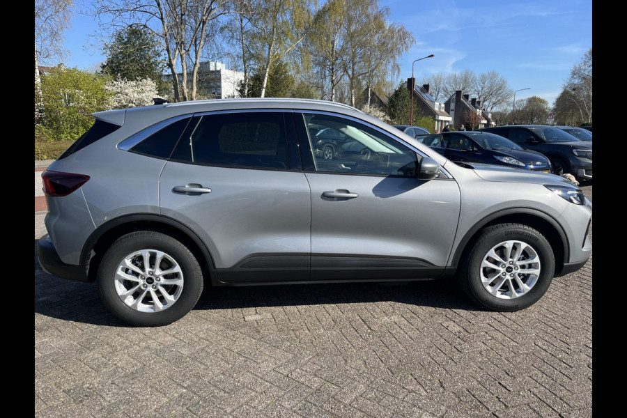 Ford Kuga 2.5 PHEV Titanium 243pk Ford Voorraad | SCI |  Wegklapbare Trekhaak | Gratis Laadpaal !  | Solar Silver | Incl 4.000,- Voordeel !