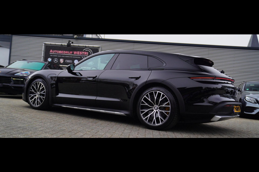 Porsche Taycan Cross Turismo 4 93 kWh | Luchtvering | Panorama sunroof | incl. BTW | Dynamisch onderstel | Adaptieve Cruise |