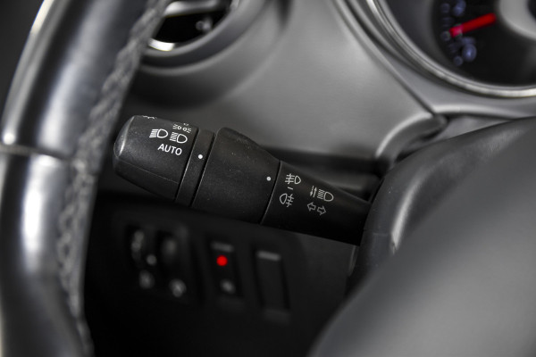 Renault Captur 0.9 TCe Edition One | Cruise | Stoelverwarming | Camera | PDC | NAV + Android Auto | ECC | Trekhaak | LM 17" |
