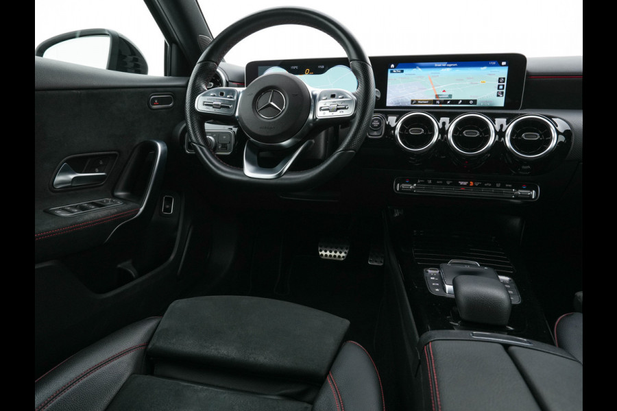 Mercedes-Benz A-Klasse 200 Business Solution AMG-Sportpack Aut. *DIGI-WIDESCREEN-COCKPIT | LEATHER-MICROFIBRE | CAMERA | FULL-LED | SPORT-SEATS | NAVI-FULLMAP | HEATED-SEATS | SHIFT-PADDLES | 18''ALU*