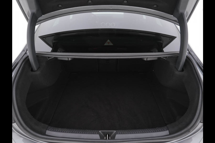 Mercedes-Benz A-Klasse 200 Business Solution AMG-Sportpack Aut. *DIGI-WIDESCREEN-COCKPIT | LEATHER-MICROFIBRE | CAMERA | FULL-LED | SPORT-SEATS | NAVI-FULLMAP | HEATED-SEATS | SHIFT-PADDLES | 18''ALU*