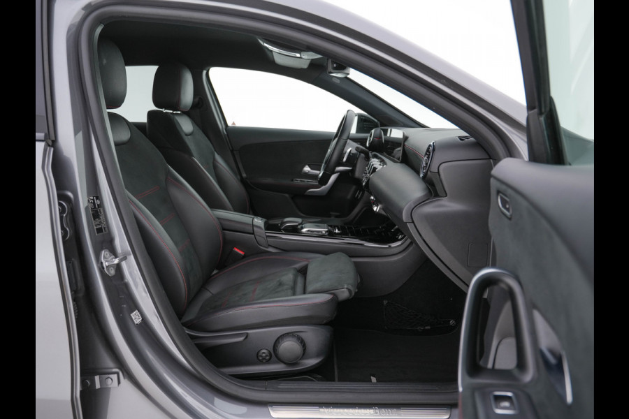 Mercedes-Benz A-Klasse 200 Business Solution AMG-Sportpack Aut. *DIGI-WIDESCREEN-COCKPIT | LEATHER-MICROFIBRE | CAMERA | FULL-LED | SPORT-SEATS | NAVI-FULLMAP | HEATED-SEATS | SHIFT-PADDLES | 18''ALU*