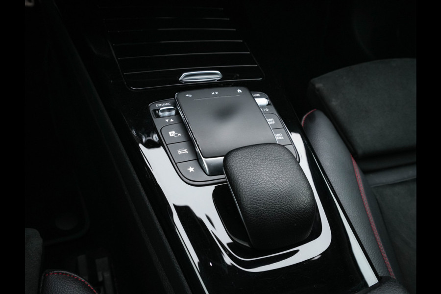 Mercedes-Benz A-Klasse 200 Business Solution AMG-Sportpack Aut. *DIGI-WIDESCREEN-COCKPIT | LEATHER-MICROFIBRE | CAMERA | FULL-LED | SPORT-SEATS | NAVI-FULLMAP | HEATED-SEATS | SHIFT-PADDLES | 18''ALU*