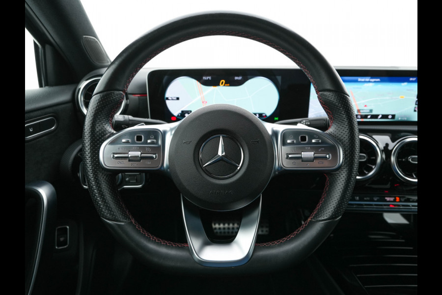 Mercedes-Benz A-Klasse 200 Business Solution AMG-Sportpack Aut. *DIGI-WIDESCREEN-COCKPIT | LEATHER-MICROFIBRE | CAMERA | FULL-LED | SPORT-SEATS | NAVI-FULLMAP | HEATED-SEATS | SHIFT-PADDLES | 18''ALU*