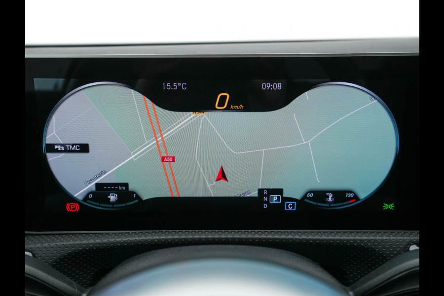 Mercedes-Benz A-Klasse 200 Business Solution AMG-Sportpack Aut. *DIGI-WIDESCREEN-COCKPIT | LEATHER-MICROFIBRE | CAMERA | FULL-LED | SPORT-SEATS | NAVI-FULLMAP | HEATED-SEATS | SHIFT-PADDLES | 18''ALU*
