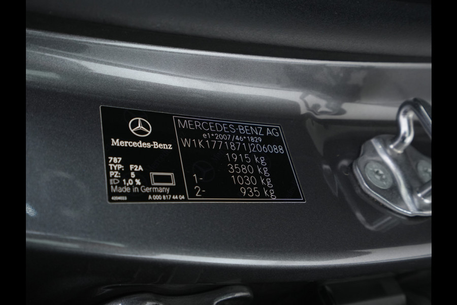Mercedes-Benz A-Klasse 200 Business Solution AMG-Sportpack Aut. *DIGI-WIDESCREEN-COCKPIT | LEATHER-MICROFIBRE | CAMERA | FULL-LED | SPORT-SEATS | NAVI-FULLMAP | HEATED-SEATS | SHIFT-PADDLES | 18''ALU*