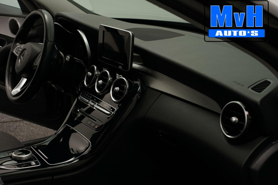 Mercedes-Benz C-Klasse Estate 180 Business Solution|PANO|LED|TREKHAAK